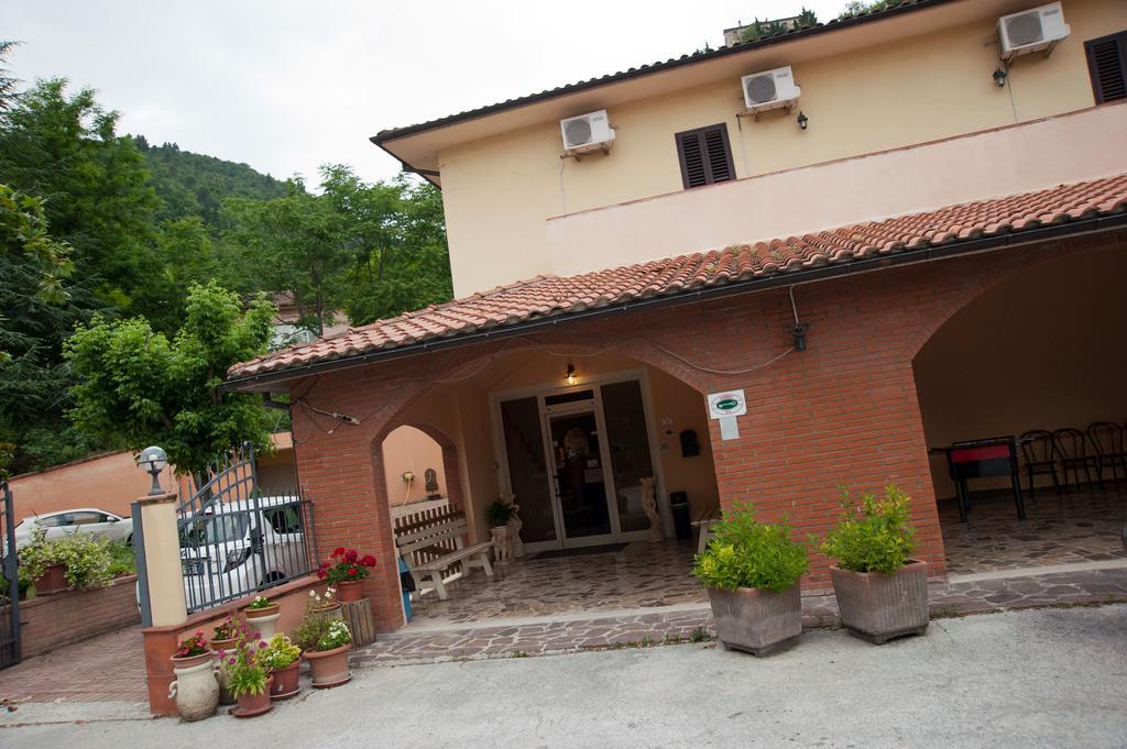 Albergo Magrini Della Genga Genga  Exterior foto